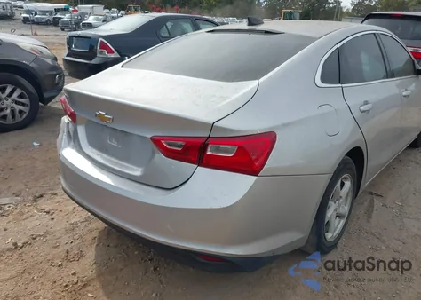 2017 Chevrolet Malibu Ls z USA, uszkodzony, nr VIN 1G1ZB5ST2HF279815